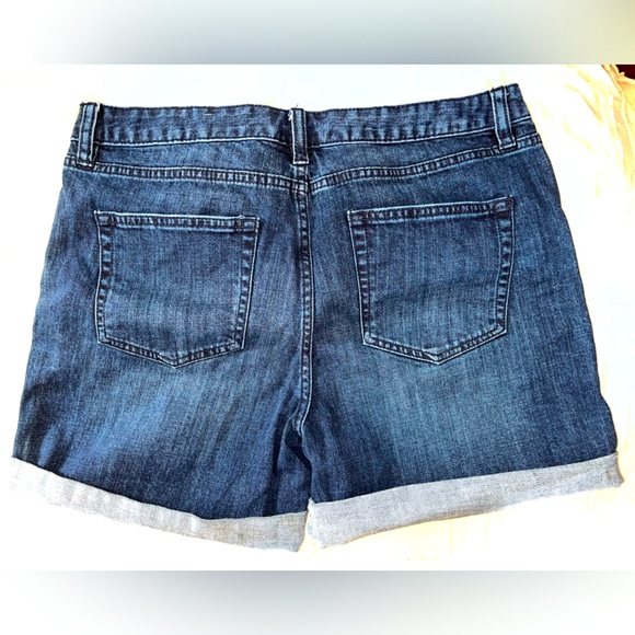 a.n.a Distressed Denim Shorts - Picture 3 of 3